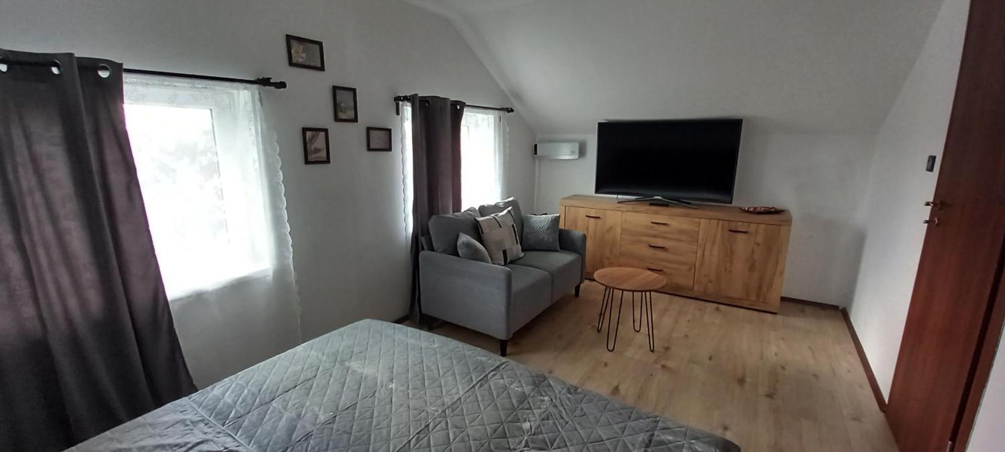 Airportone Apartment Vecses Ngoại thất bức ảnh